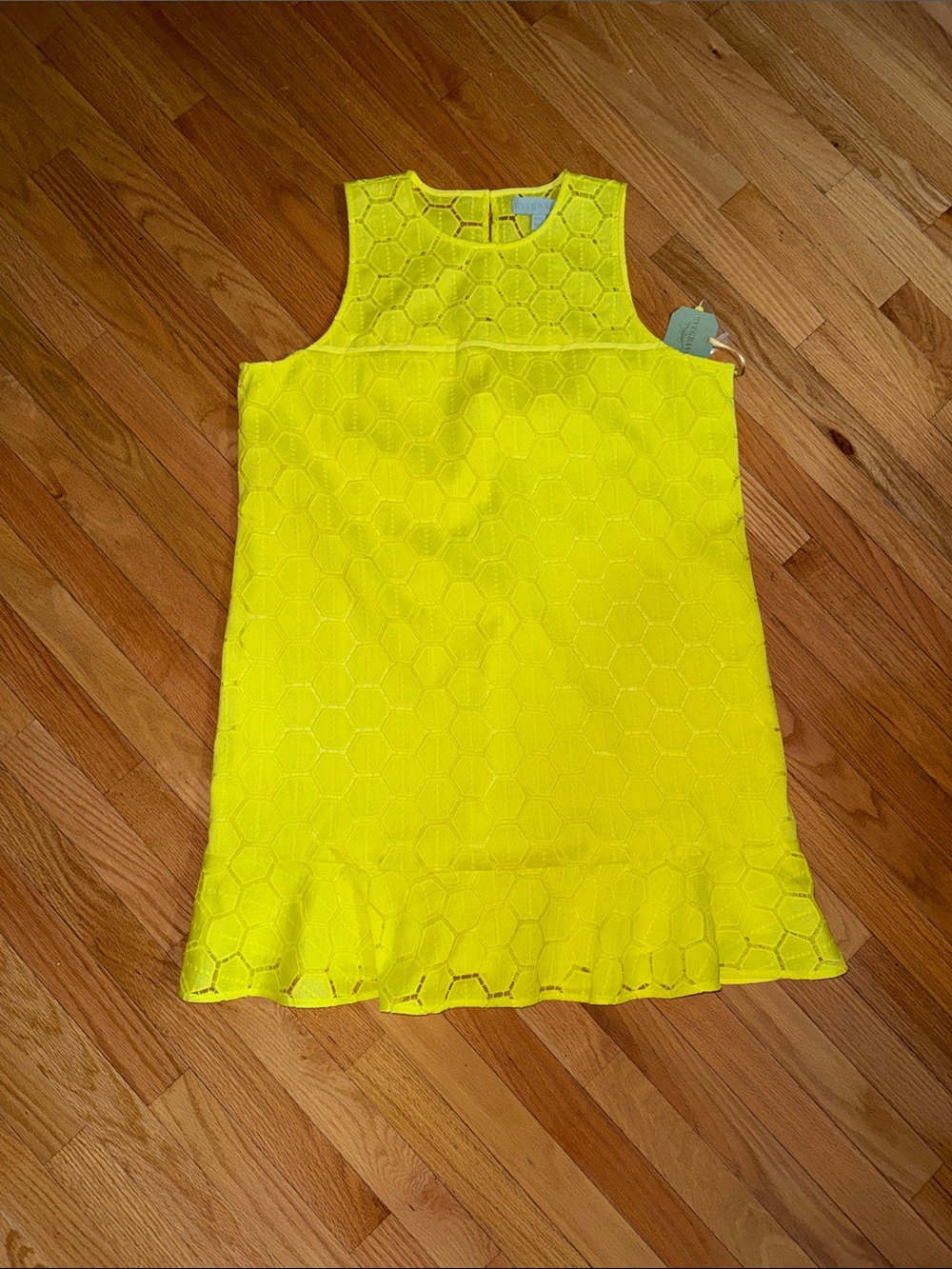 Ryegrass NWT❗️Honeycomb Neon Yellow Lace-Textured Shift Flounce